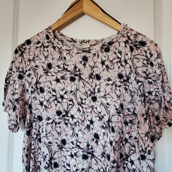H&M floral flowy t-shirt - Picture 2 of 5